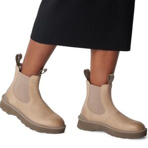 NEW Sorel Hi Line Chelsea Taupe Ankle Boots